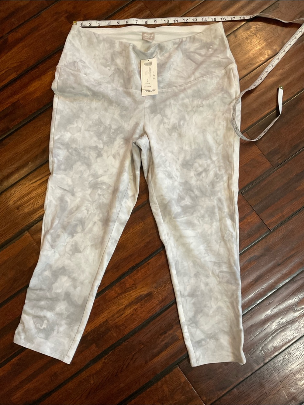 Chico's Marble Gray Tie-Dye Capri Leggings Size 2 (US 12)